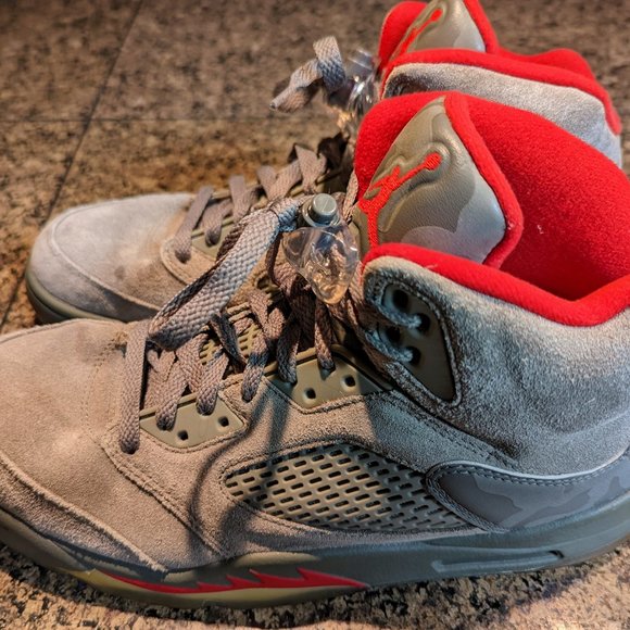 Nike Air Jordan Tennis Shoes - Picture 5 of 6